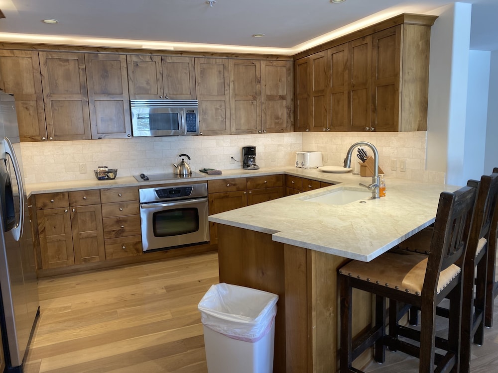 WestWall Lodge - Property Image 42