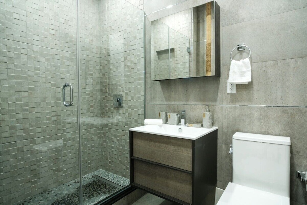 317 UES Apartments