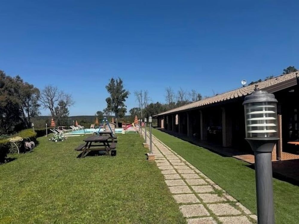 Alma del Lago Charming Apartments