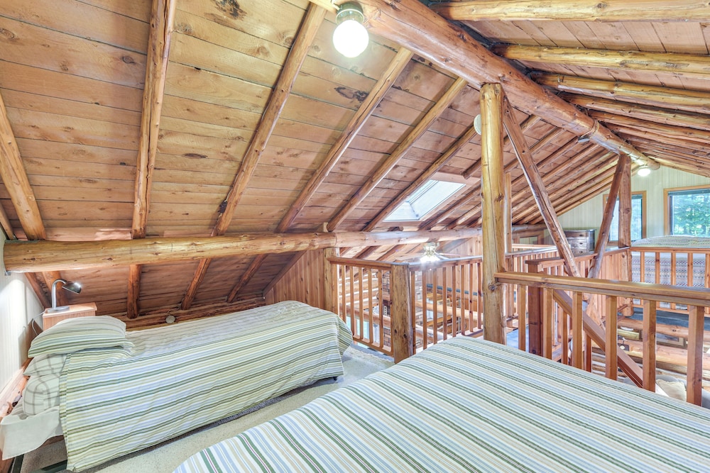 Authentic Log Cabin w/ Private Pond in Glidden
