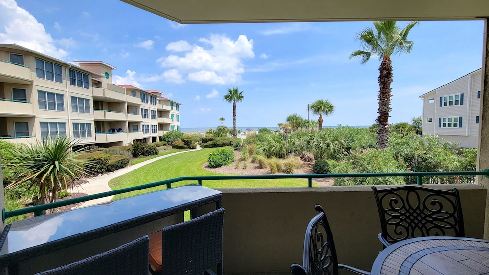 Desoto Beach Club 102