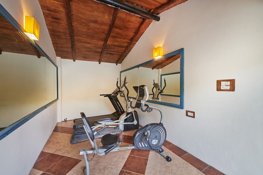 Aacorn Hideaway Resort & Spa