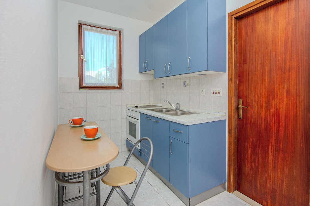 Apartments Kurta