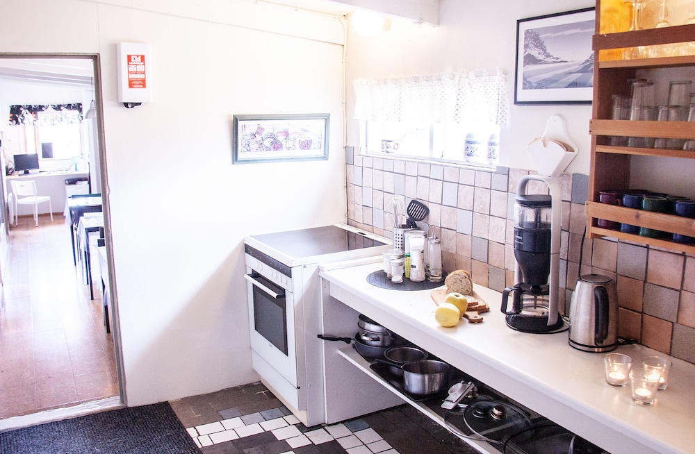 Fossardalur Guesthouse - Hostel