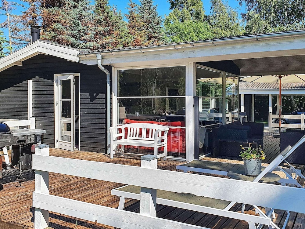 Simplistic Holiday Home in Gørlev near Sea
