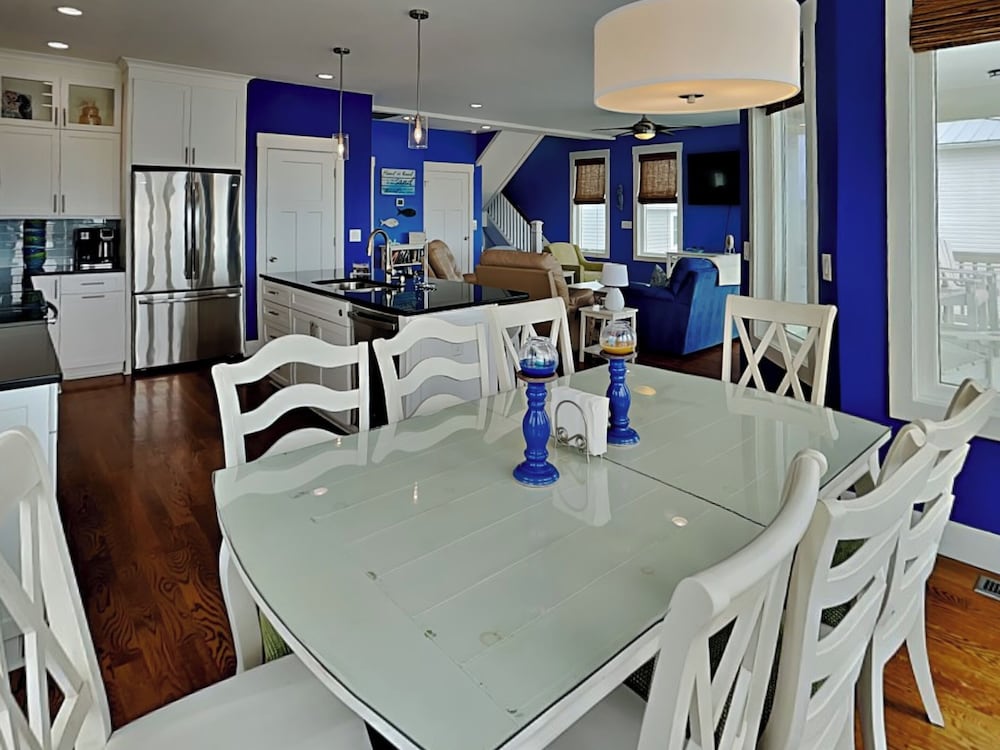 Shore Sounds Fun by Topsail Realty