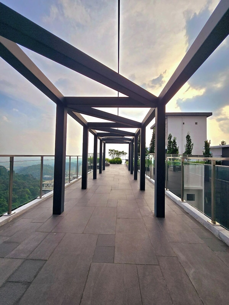 Damansara Seresta