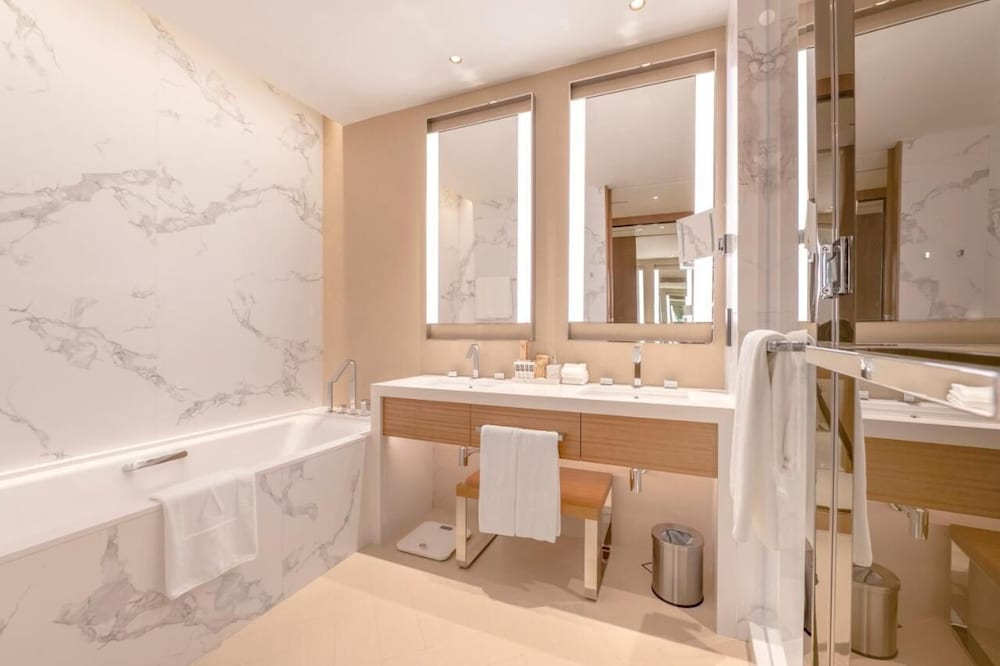 HAPPY SEASON | Address Residences Dubai Opera