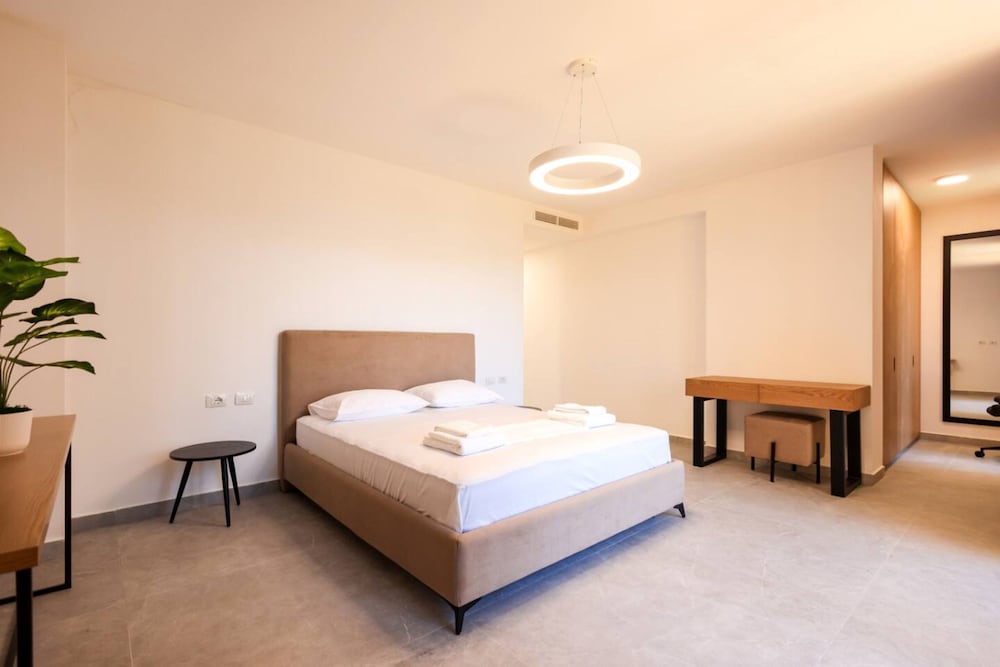 Sanpietro Deluxe Villa