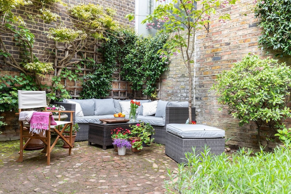 Cadogan Street III by Onefinestay