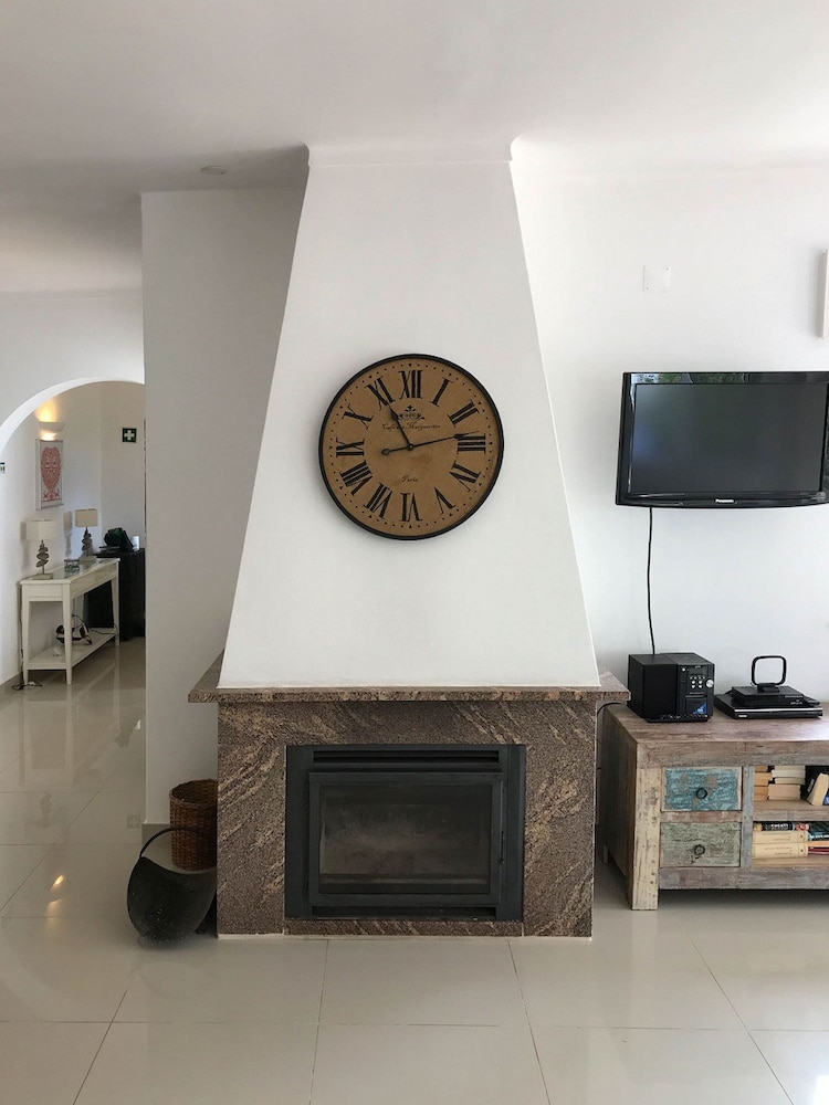 16 Centeanes Fabulous Location Just Short Walk t