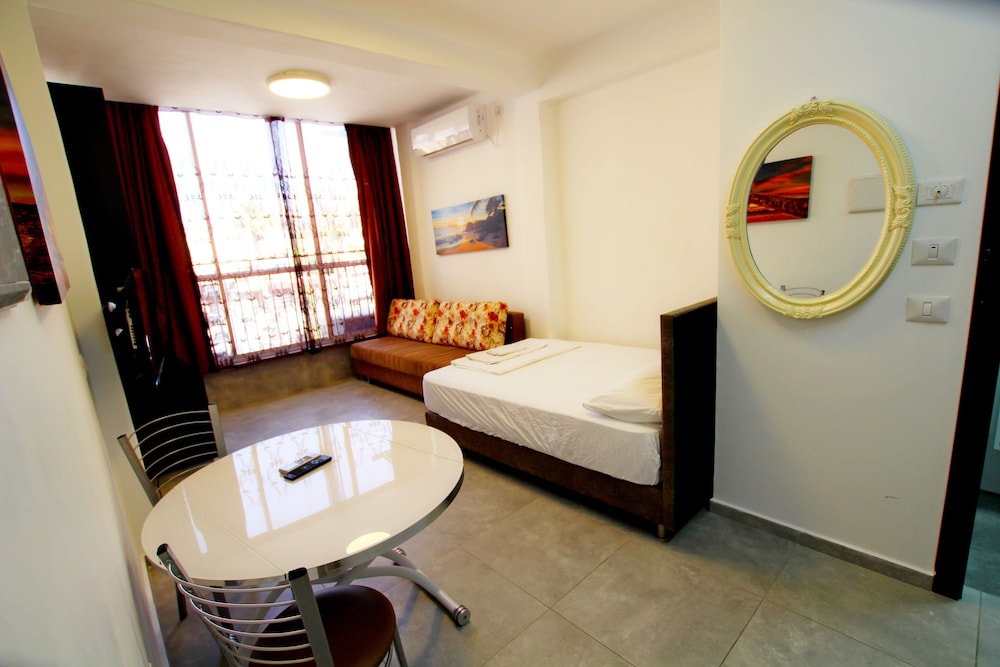 Arendalzrail Apartments - Rothschild 30 view 5