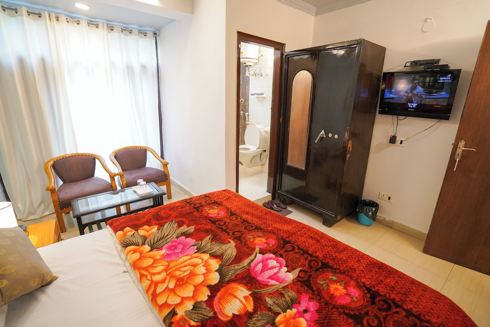 Hotel Sapphire unit of Anand Hospitality