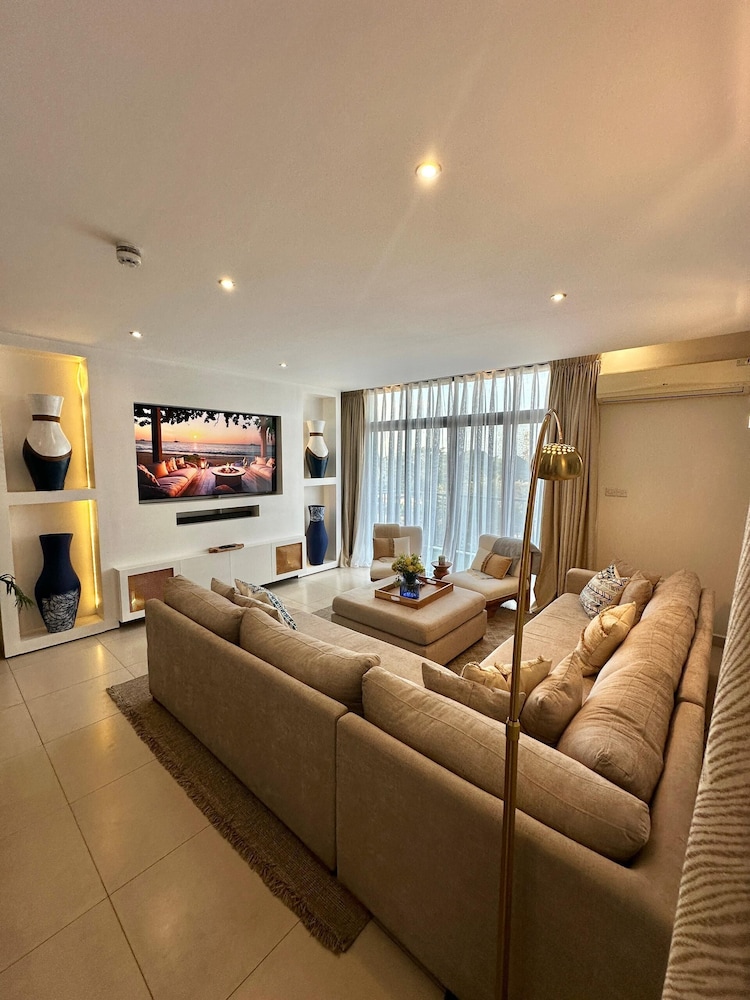 3 bedroom apartment