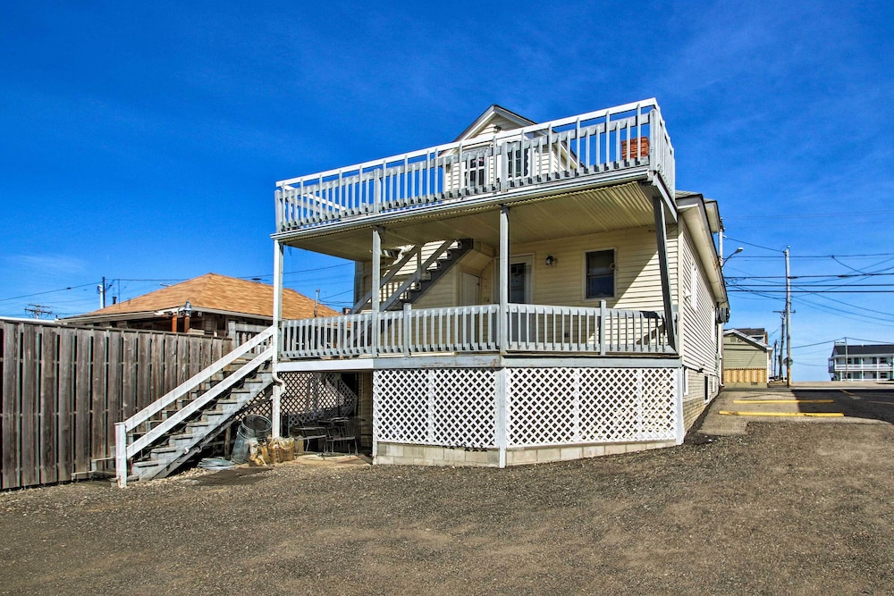 Old Ocean Beach Apt by Pier + Palace Playland view 3