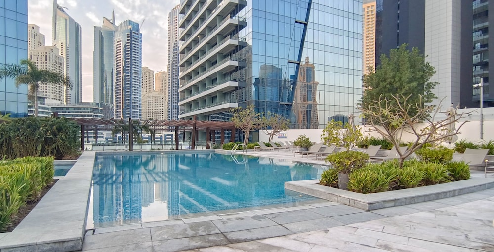 LUX The Silverene Marina view Suite 2