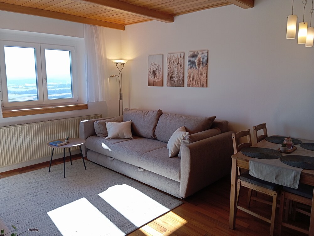 Vineyard cottage Tilka view 5