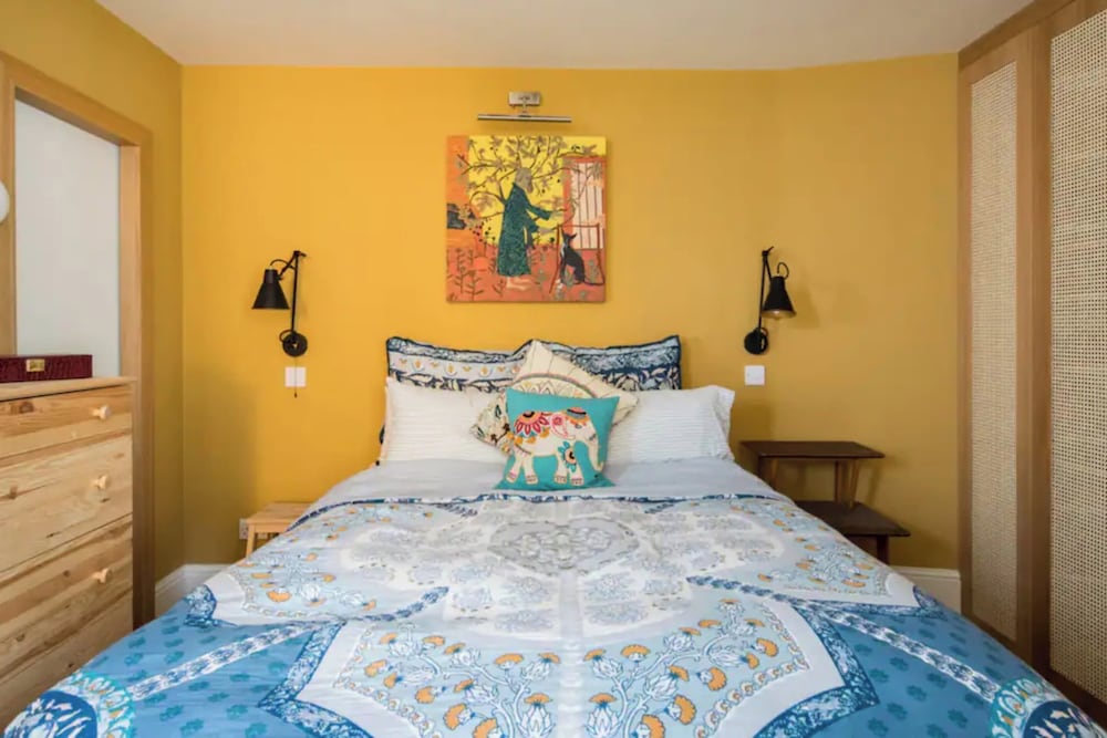 Vibrant & Stylish 2BD Flat - Notting Hill