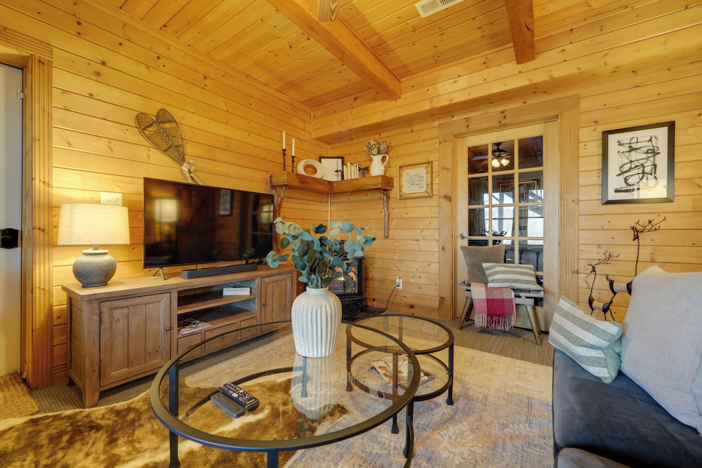 Secluded Mtn-view Retreat in Mars Hill