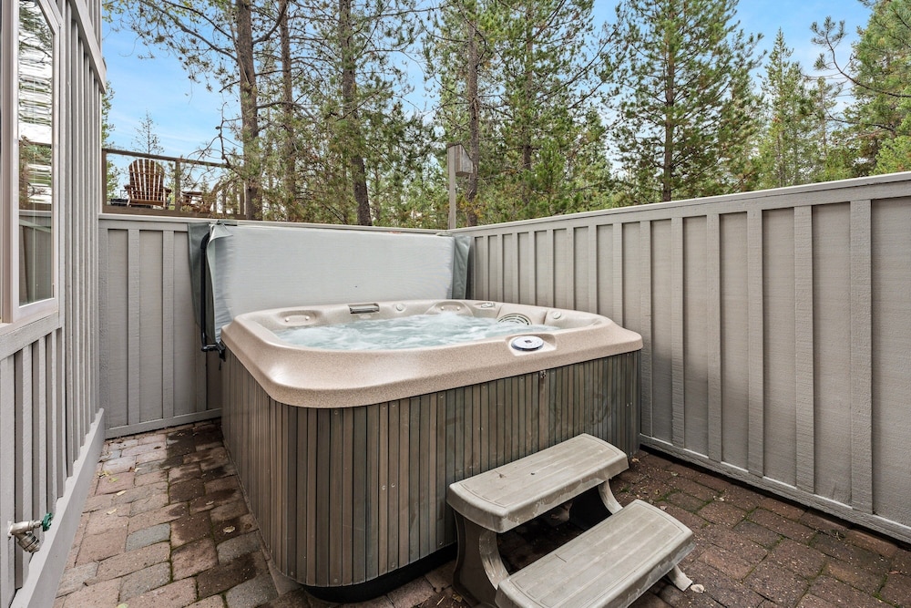 4 Tan Oak Lane 5 Bedroom Home