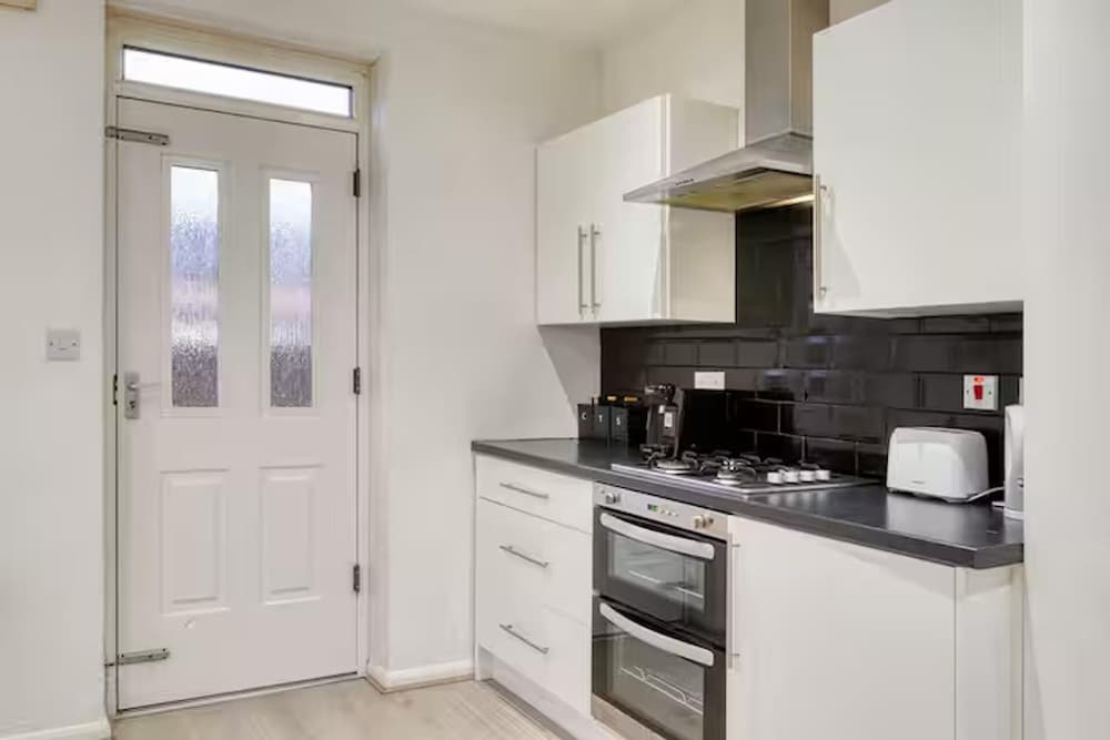 Last Min Weekend Stay, Trafford, Pets Welcome
