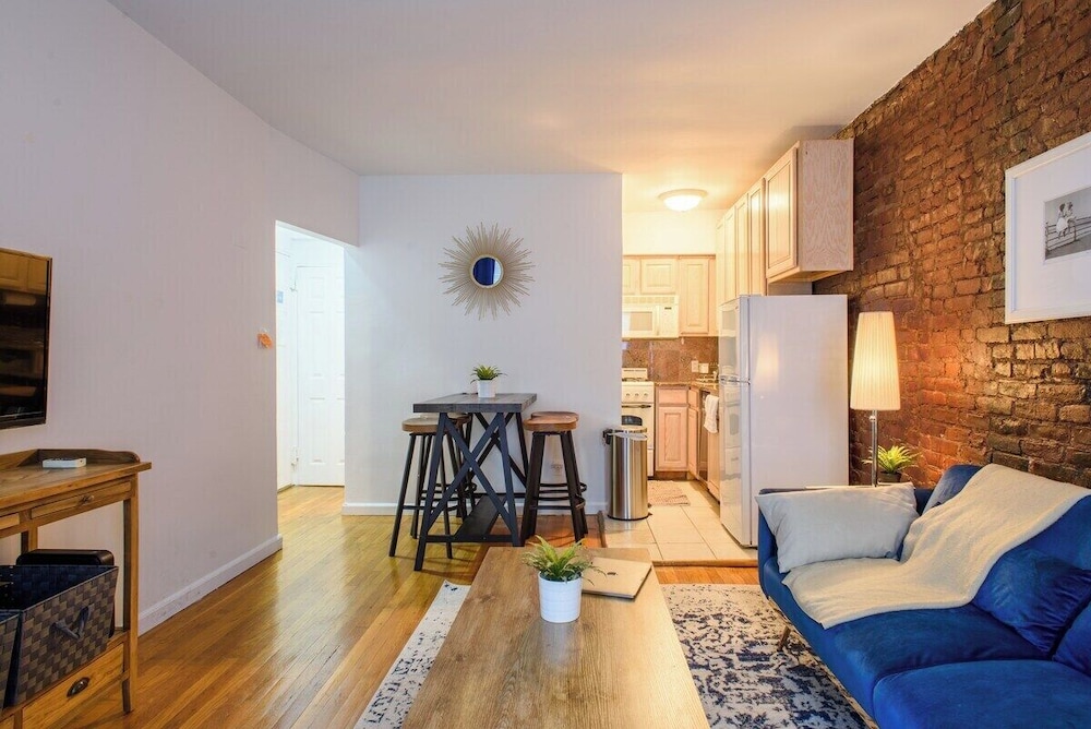 350 Gramercy Apt