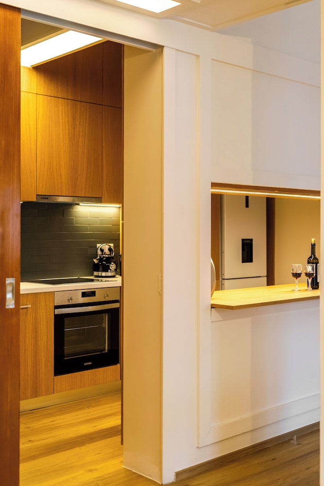 Touching Acropolis Elegant Apartment