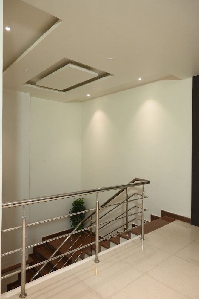 Amara Super Deluxe Dormitory