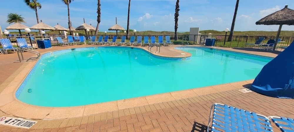 Saida Beachfront Luxe Condo Two Heated Pools 2 Bedroom Condo