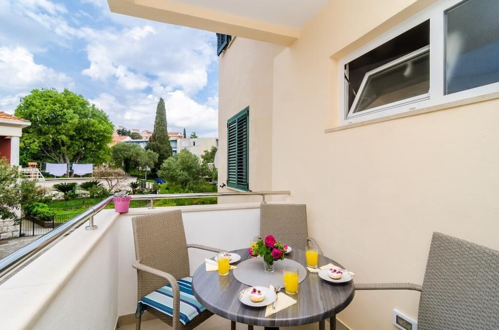 Apartments Eva