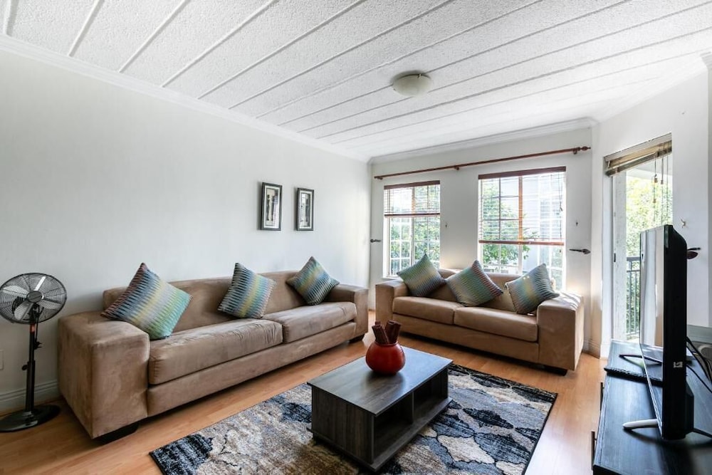 Sandton City Leafy 3bed