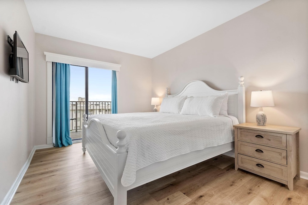 Royal Gulf Beach & Racquet Club 5313