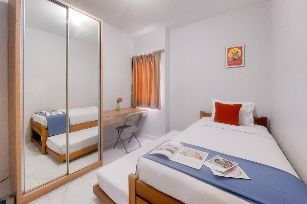 Cozy Living 2Br Apartment Without Living Room At Aeropolis Residence