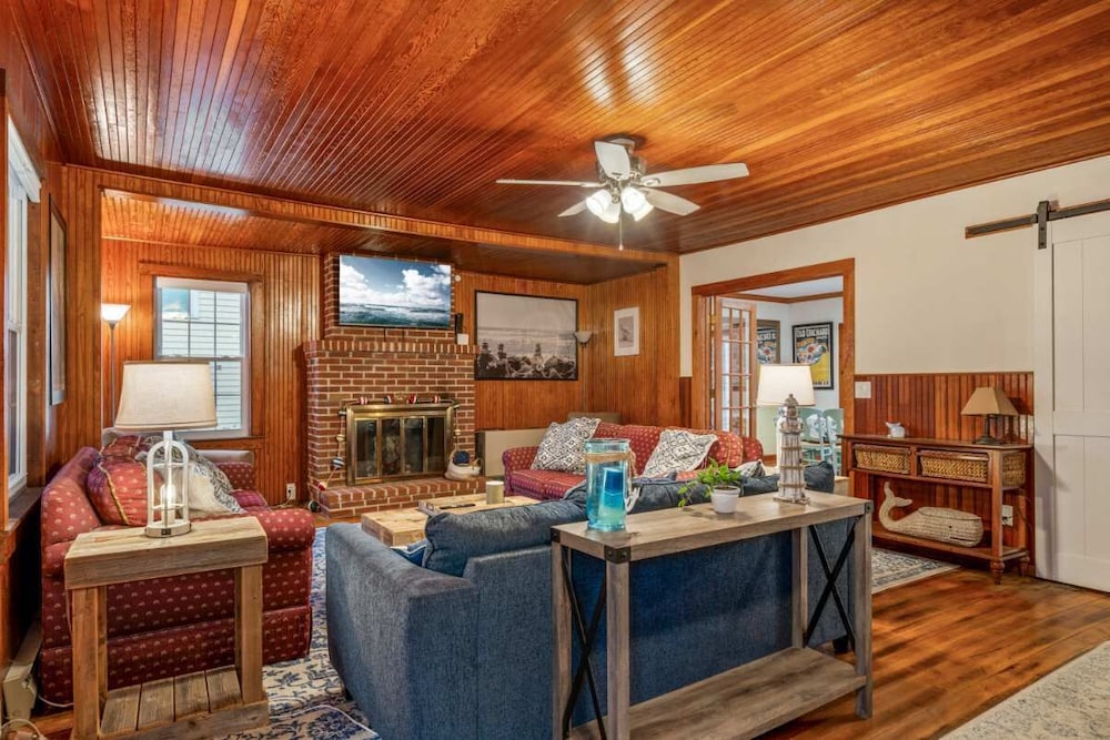 Danemead Cottage - For 10ppl