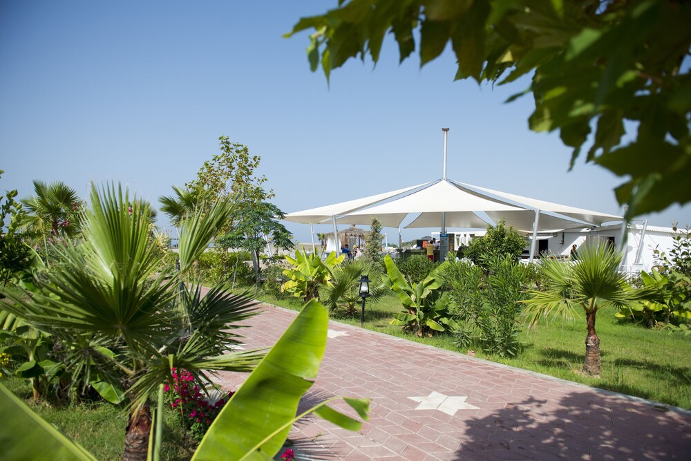 Raymar Resort & Aqua