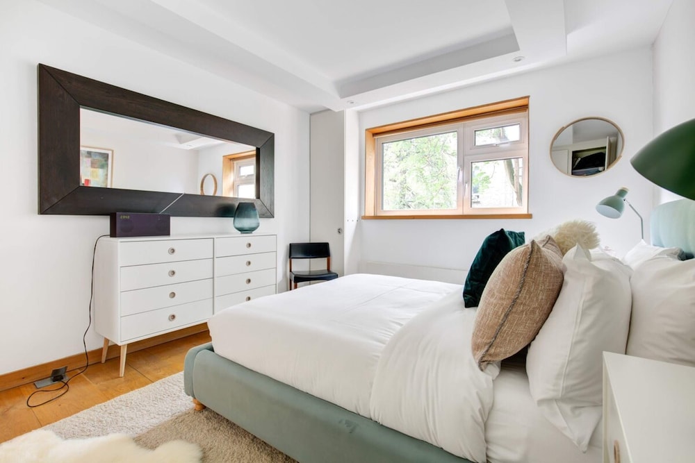Modern Notting Hill 2 Bedroom Near Royal Oak Tube