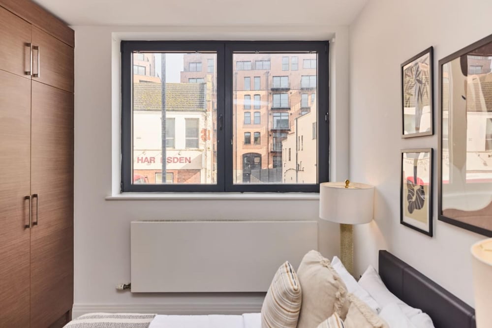The Harlesden Hideout - Charming 2bdr Flat