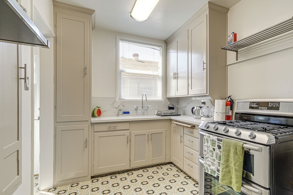 Walk to Dtwn San Jose & Sjsu: Charming + Cozy Gem!