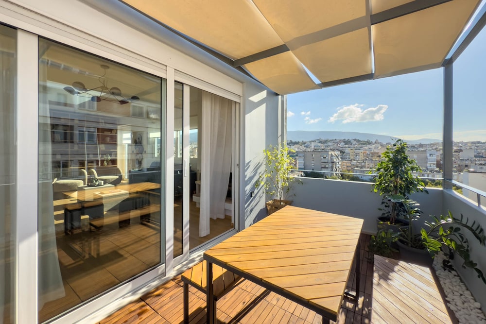 Acropolis Sky Retreat Jacuzzi 3BR Maisonette