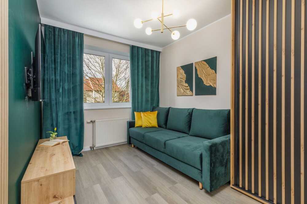 Rozana Zieleniewo Apartment by Renters view 3