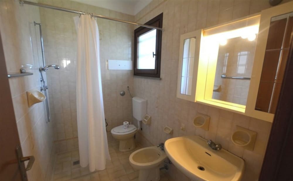 Functional Flat With Balcony for 7 Guests in Lignano Sabbiadoro
