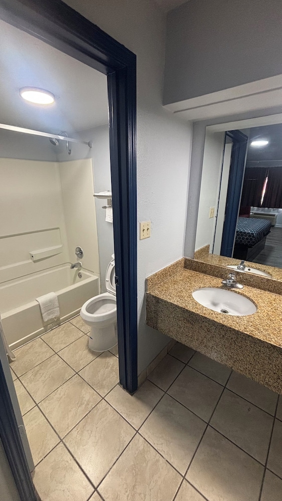 Galaxy Inn & Suites
