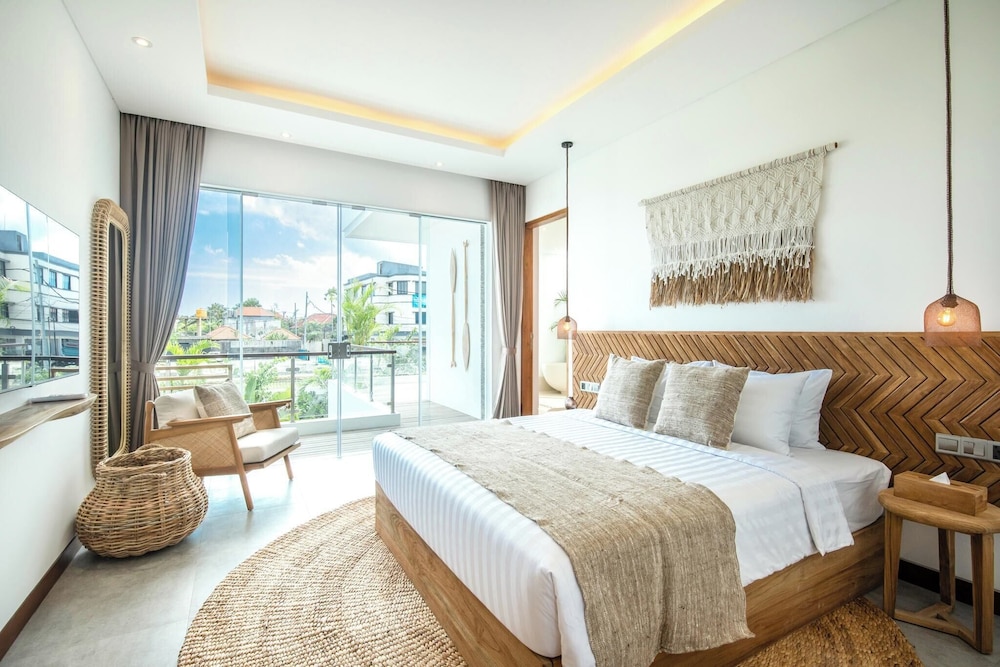 Brand New 4br Villa 400 to Finns Canggu