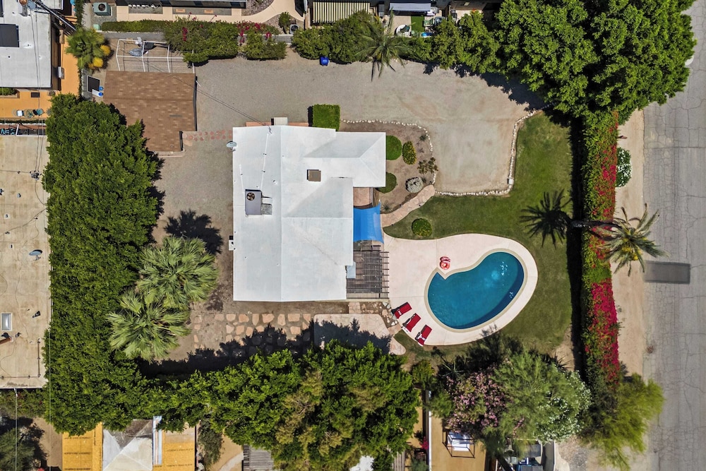 Dandelion by Avantstay Pool, 0.2mi to Downtown!