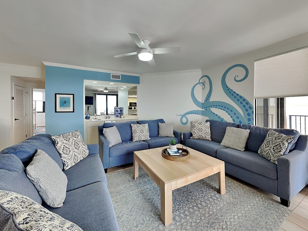 Four Seasons #701E by Southern Vacation Rentals
