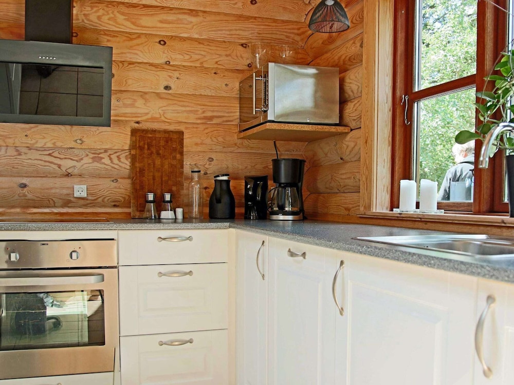 Lavish Holiday Home in Hadsund near Sea view 4