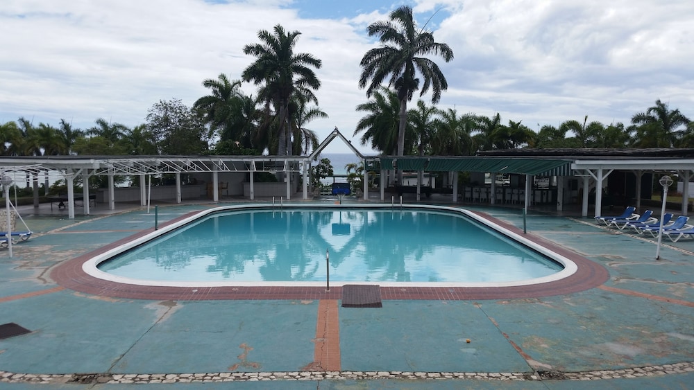 Seacastles Exora Beach Suite