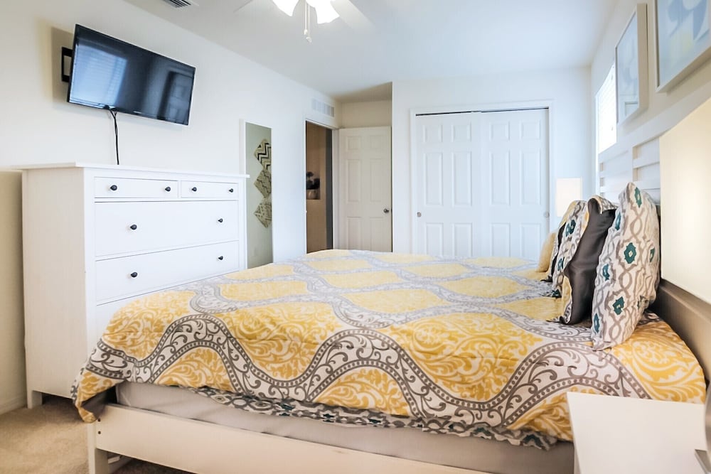 3175tc Amazing Compass Baytown Home Sleeps 10 view 3