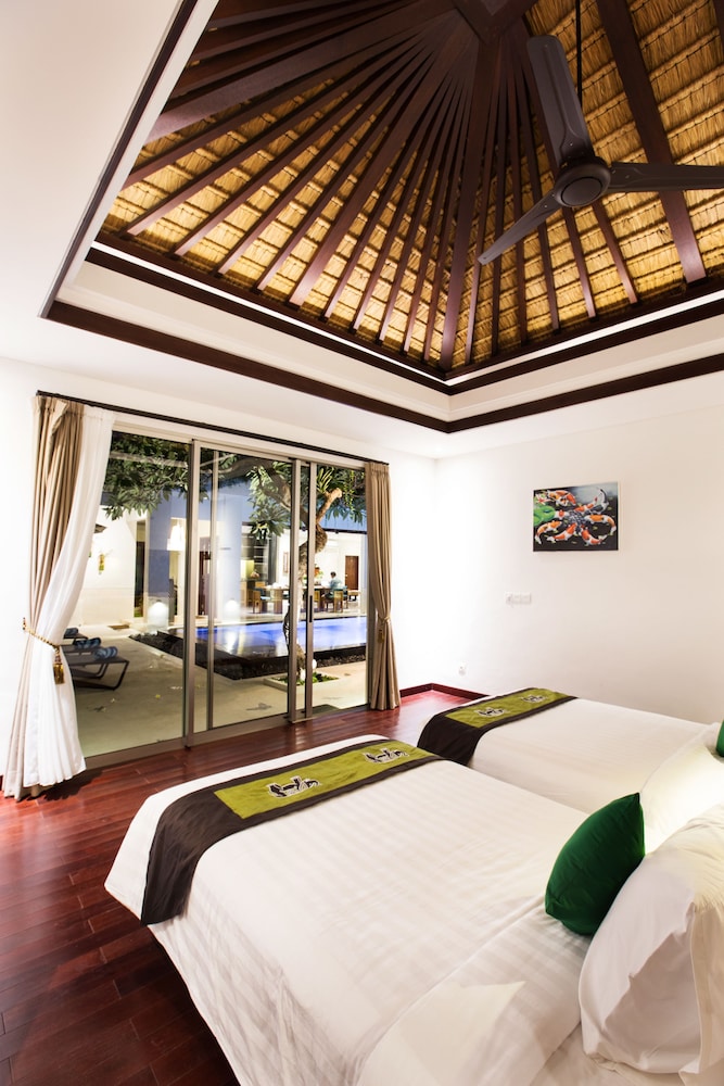 Sunset Paradise Villa Jimbaran 3003 view 3