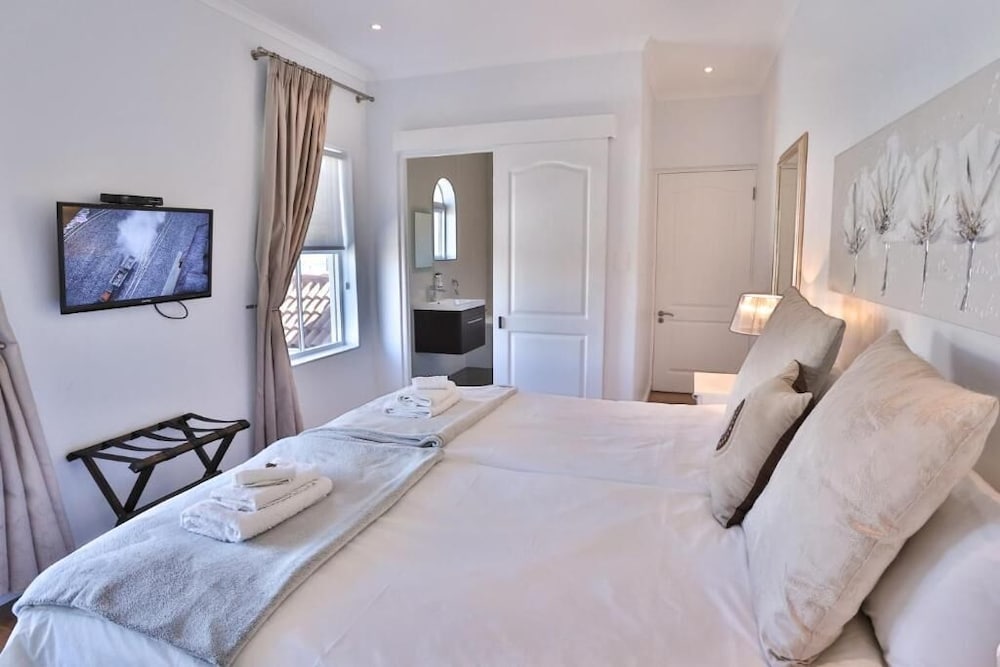 Abington Manor - Fish Hoek Guesthouse